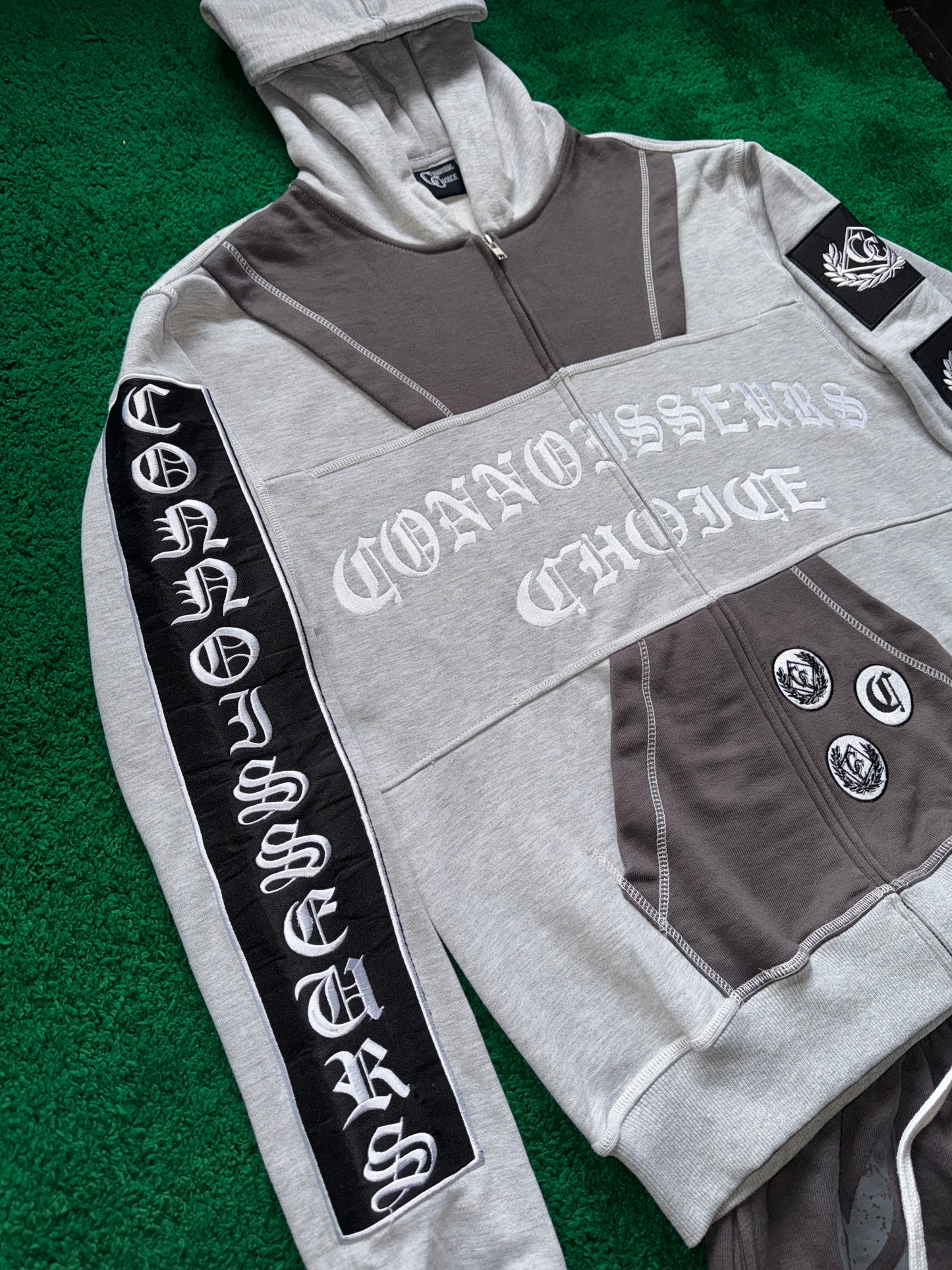 Connoisseurs All Season Sweatsuit